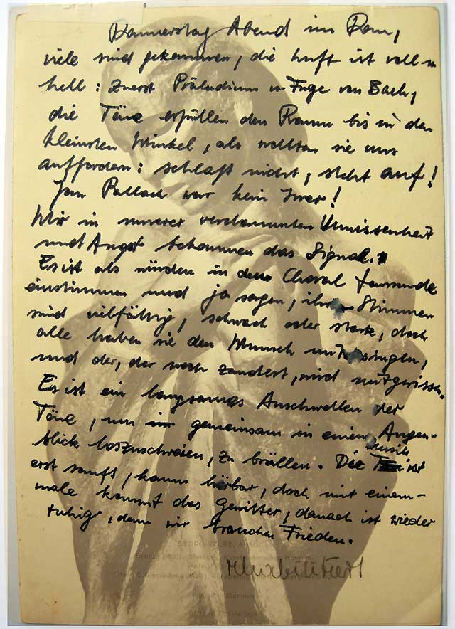 Freiberger Dom Kantor Otto orgelt im Dom