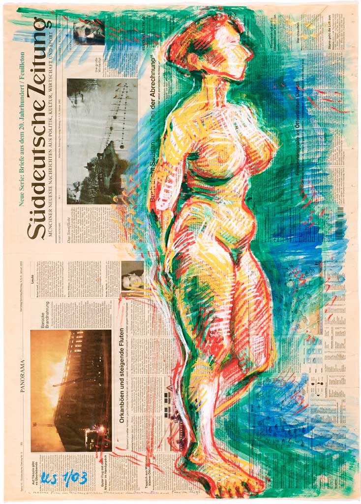 Deutsche Frau zwischen Feuer im Schloss Hochwasser am Rhein